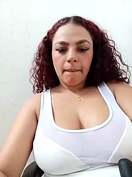 Mommy-Hot online show from February 11, 2026, 1:22 pm