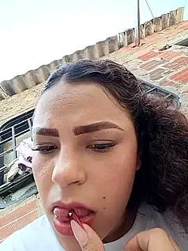 Mommy-Hot online show from September 11, 2025, 1:33 pm