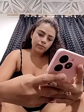 Mommy-Hot online show from September 12, 2025, 3:17 am