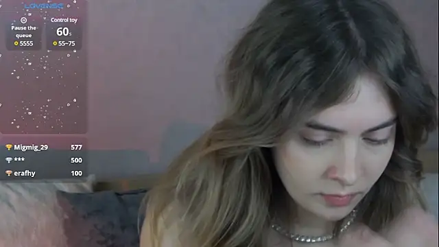 Snapshot of chloi_hes chatting on December 15, 2024, 3:53 pm chloi hes online show from December 15, 2024, 3:53 pm