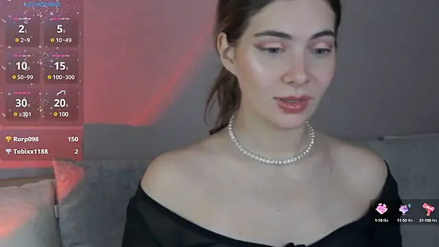 Snapshot of chloi_hes chatting on December 4, 2024, 12:52 pm chloi hes online show from December 4, 2024, 12:52 pm