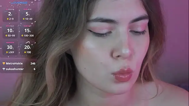 Snapshot of chloi_hes chatting on December 26, 2024, 4:36 pm chloi hes online show from December 26, 2024, 4:36 pm