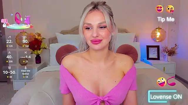 MissLoou online show from April 17, 2026, 5:10 am