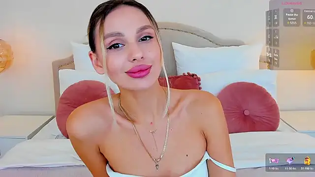 Snapshot of MissLoou chatting on November 7, 2025, 6:18 am MissLoou online show from November 7, 2025, 6:18 am