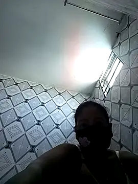 Neha-Roy online show from October 16, 2025, 4:43 am