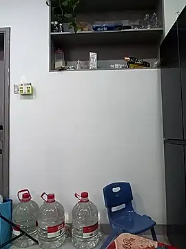 Snapshot of AHL756 chatting on February 15, 2025, 7:27 am AHL756 online show from February 15, 2025, 7:27 am