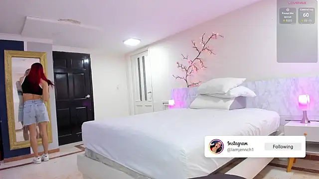 charolbruce 1 online show from April 3, 2026, 12:00 pm