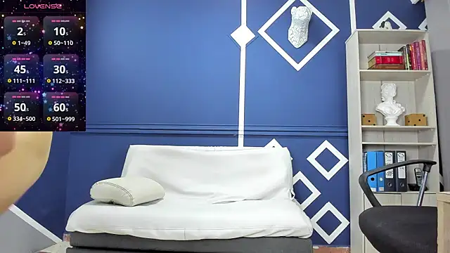 charolbruce 1 online show from March 12, 2025, 12:04 pm