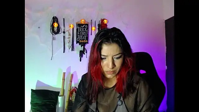 Snapshot of TAFITASLAVE chatting on October 19, 2025, 8:22 pm TAFITASLAVE online show from October 19, 2025, 8:22 pm