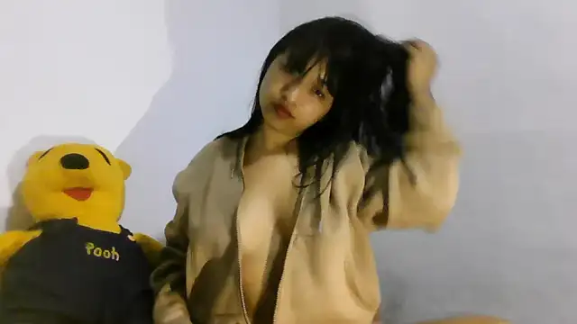 Snapshot of DakotaHoland chatting on April 18, 2026, 1:41 am DakotaHoland online show from April 18, 2026, 1:41 am