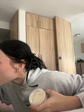 Snapshot of salome-brown chatting on November 21, 2025, 9:14 pm salome-brown online show from November 21, 2025, 9:14 pm