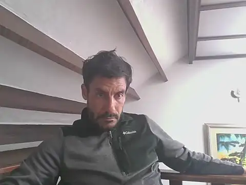 Snapshot of elkike1980 chatting on May 25, 2026, 4:28 pm elkike1980 online show from May 25, 2026, 4:28 pm