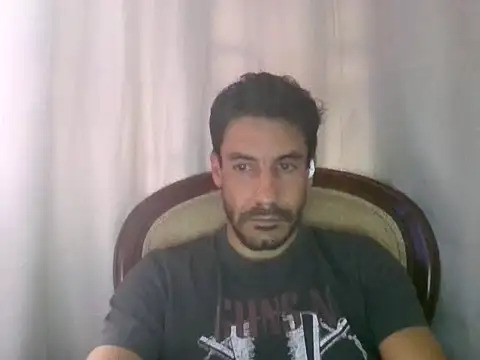Snapshot of elkike1980 chatting on May 11, 2026, 4:48 pm elkike1980 online show from May 11, 2026, 4:48 pm