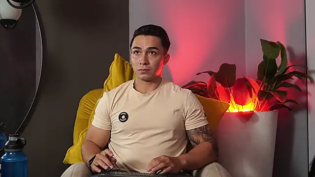 Snapshot of Ryan_Hunt chatting on October 11, 2025, 12:50 pm Ryan Hunt online show from October 11, 2025, 12:50 pm