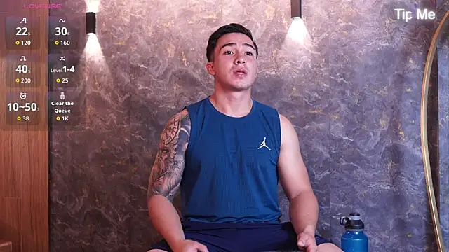 Snapshot of Ryan_Hunt chatting on November 24, 2025, 12:16 pm Ryan Hunt online show from November 24, 2025, 12:16 pm