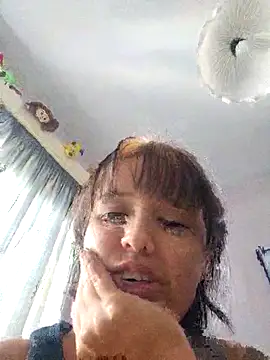 LorenRosse online show from October 11, 2025, 5:52 am