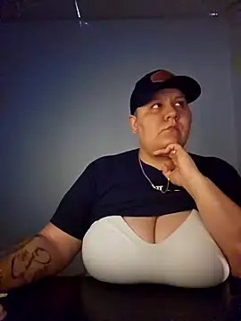 Snapshot of DevilDahm chatting on February 17, 2025, 9:43 pm DevilDahm online show from February 17, 2025, 9:43 pm