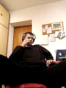 BigDickEnrg7195 online show from February 14, 2025, 11:42 pm