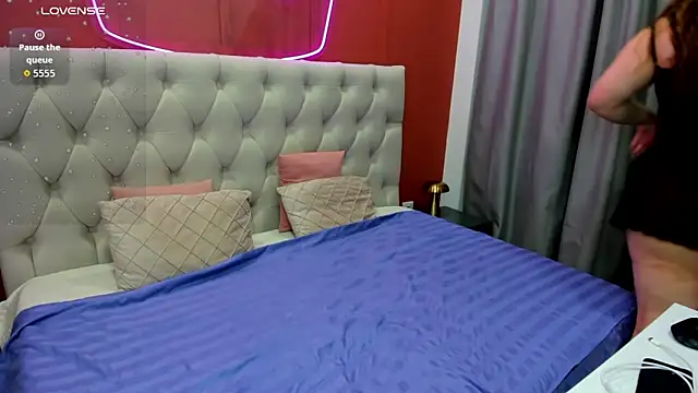 Snapshot of MonikaCharming chatting on March 26, 2026, 1:15 am MonikaCharming online show from March 26, 2026, 1:15 am