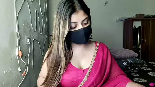 Snapshot of Hoty-Shivangi chatting on June 15, 2026, 2:06 pm Hoty-Shivangi online show from June 15, 2026, 2:06 pm