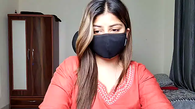 Hoty-Shivangi online show from March 15, 2026, 7:43 pm