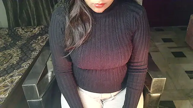 Snapshot of aarushi_sharmaa chatting on January 17, 2026, 2:37 am aarushi sharmaa online show from January 17, 2026, 2:37 am