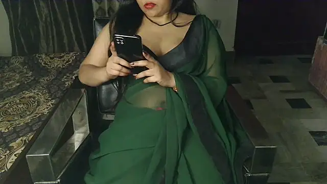 Snapshot of aarushi_sharmaa chatting on March 19, 2026, 12:49 pm aarushi sharmaa online show from March 19, 2026, 12:49 pm