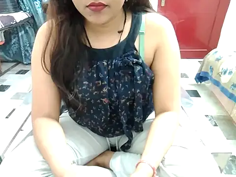 Snapshot of aarushi_sharmaa chatting on March 5, 2025, 2:03 am aarushi sharmaa online show from March 5, 2025, 2:03 am