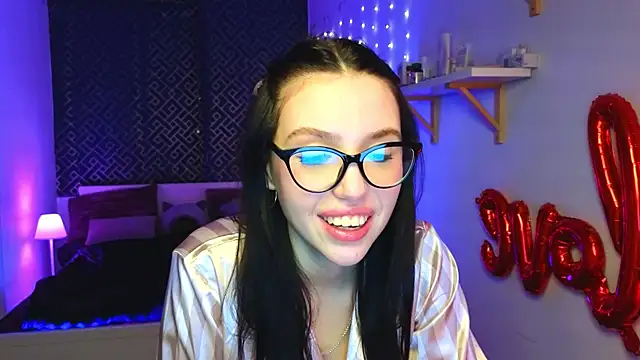 Snapshot of AliceSpark chatting on February 6, 2025, 9:06 pm AliceSpark online show from February 6, 2025, 9:06 pm