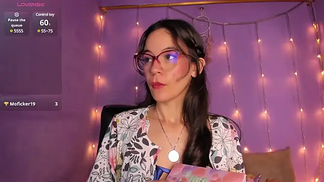 Snapshot of DalilaMassu chatting on January 17, 2025, 4:15 pm DalilaMassu online show from January 17, 2025, 4:15 pm