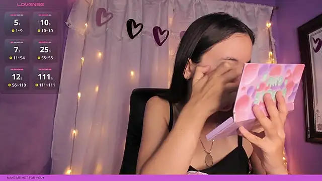 Snapshot of DalilaMassu chatting on February 15, 2025, 12:22 pm DalilaMassu online show from February 15, 2025, 12:22 pm