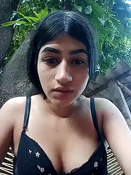 Julix A online show from January 19, 2025, 3:21 pm