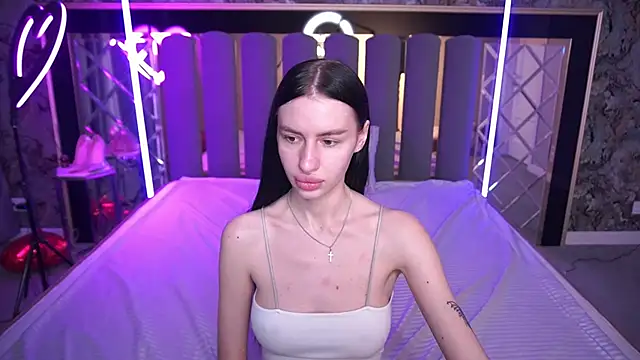 Snapshot of Snow_WhiteeeX chatting on April 11, 2026, 7:45 am Snow WhiteeeX online show from April 11, 2026, 7:45 am