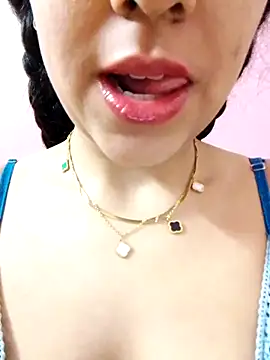 Snapshot of Ghazal_Arab21 chatting on February 1, 2025, 1:34 am Ghazal Arab21 online show from February 1, 2025, 1:34 am