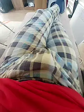 reelciii21 online show from January 14, 2025, 12:24 pm