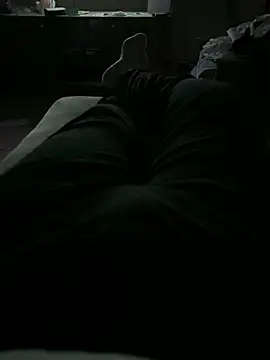 reelciii21 online show from November 25, 2025, 5:46 pm