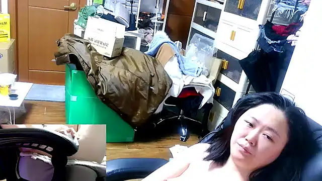 rami0428 online show from January 17, 2026, 2:48 am