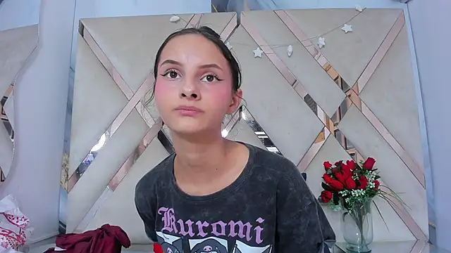 ninaht online show from November 10, 2025, 8:36 pm