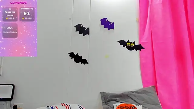 Natasha by online show from October 11, 2025, 2:18 pm