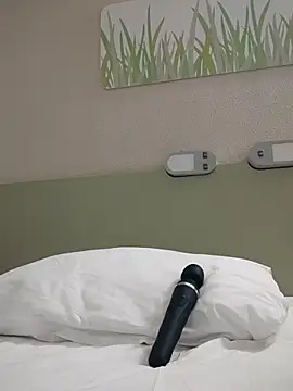 senhorasegredo online show from October 3, 2025, 8:32 pm