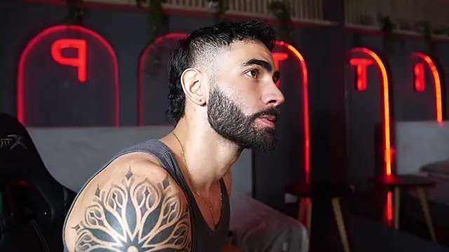 Snapshot of Austin_bolt chatting on February 9, 2026, 1:03 am Austin bolt online show from February 9, 2026, 1:03 am