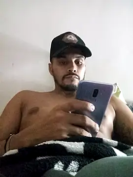 Snapshot of Dilan_1994 chatting on December 2, 2025, 12:22 am Dilan 1994 online show from December 2, 2025, 12:22 am