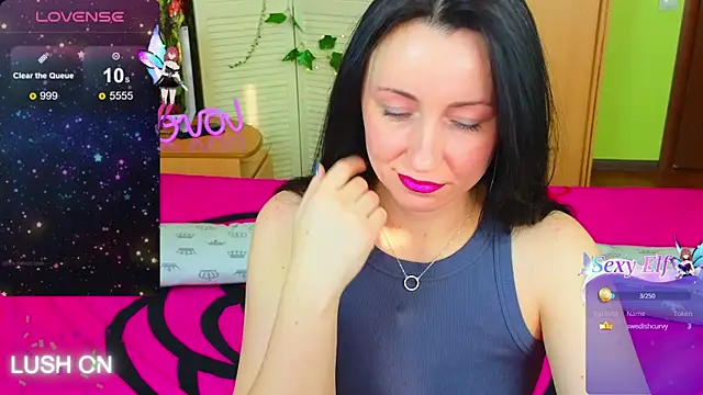 Snapshot of Roxyy_Star chatting on February 3, 2025, 4:25 am Roxyy Star online show from February 3, 2025, 4:25 am