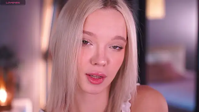  AlinaBailey online show from March 10, 2026, 7:45 am