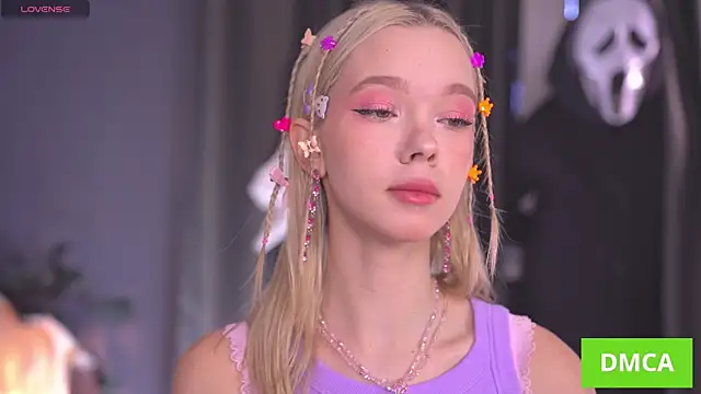  AlinaBailey online show from November 1, 2025, 7:35 am