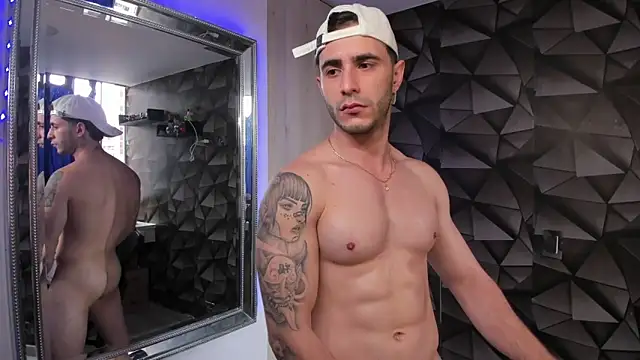 Tayler duster online show from December 23, 2024, 1:35 pm