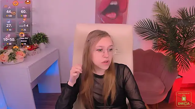 LayriantaVee online show from March 13, 2025, 7:20 am