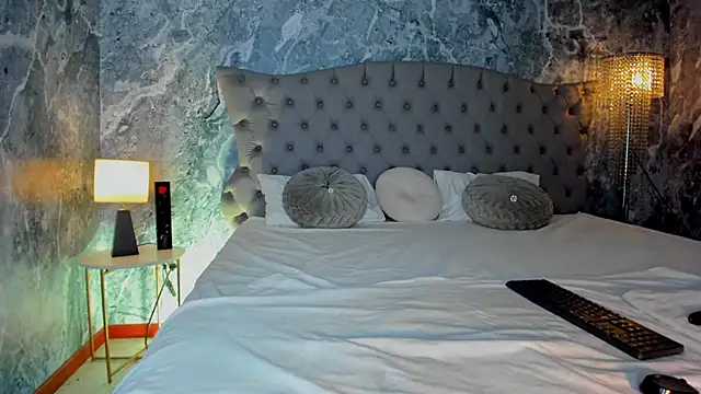 Snapshot of Maiia_Cute chatting on February 20, 2026, 6:19 am Maiia Cute online show from February 20, 2026, 6:19 am