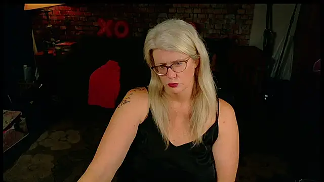 AliceHarlot online show from May 19, 2026, 11:34 pm