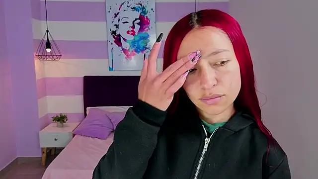 Scarlett  bell online show from April 15, 2026, 12:21 pm